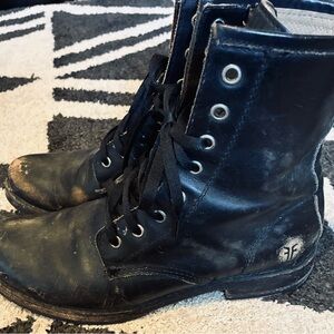 Frye Distressed Veronica Black Leather Combat Boots Size 7.5